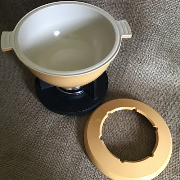 Cast Iron Enamel Fondue Set with Cast Iron Stand - Picture 3 of 6